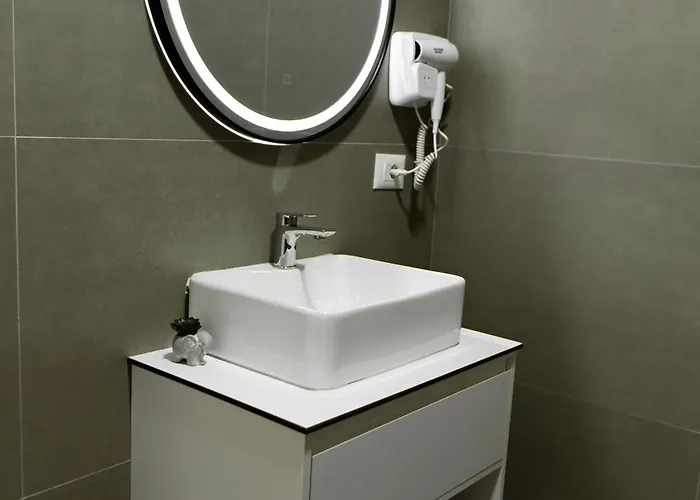 מלון Center Tepelene