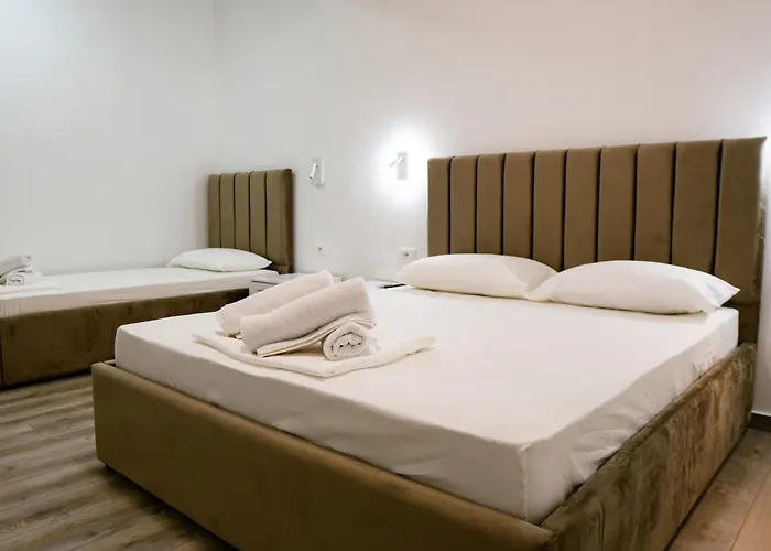 מלון Center Tepelene