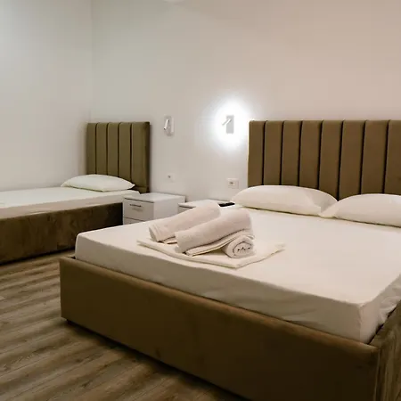 Center Hotell Tepelene