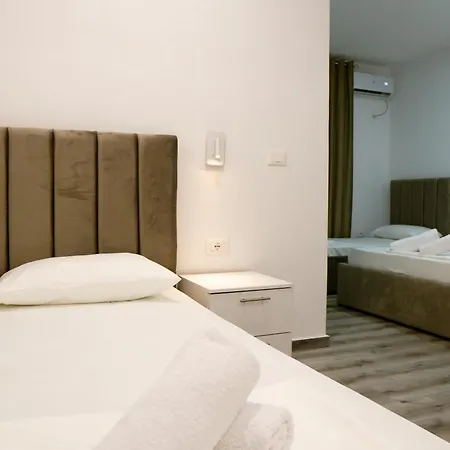 Hotel Center