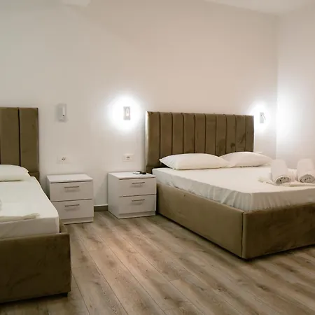 Center Hotell Tepelene