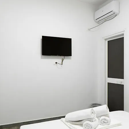 Center Hotel *