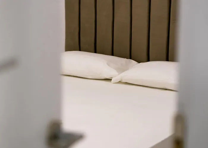 Hotel Center *